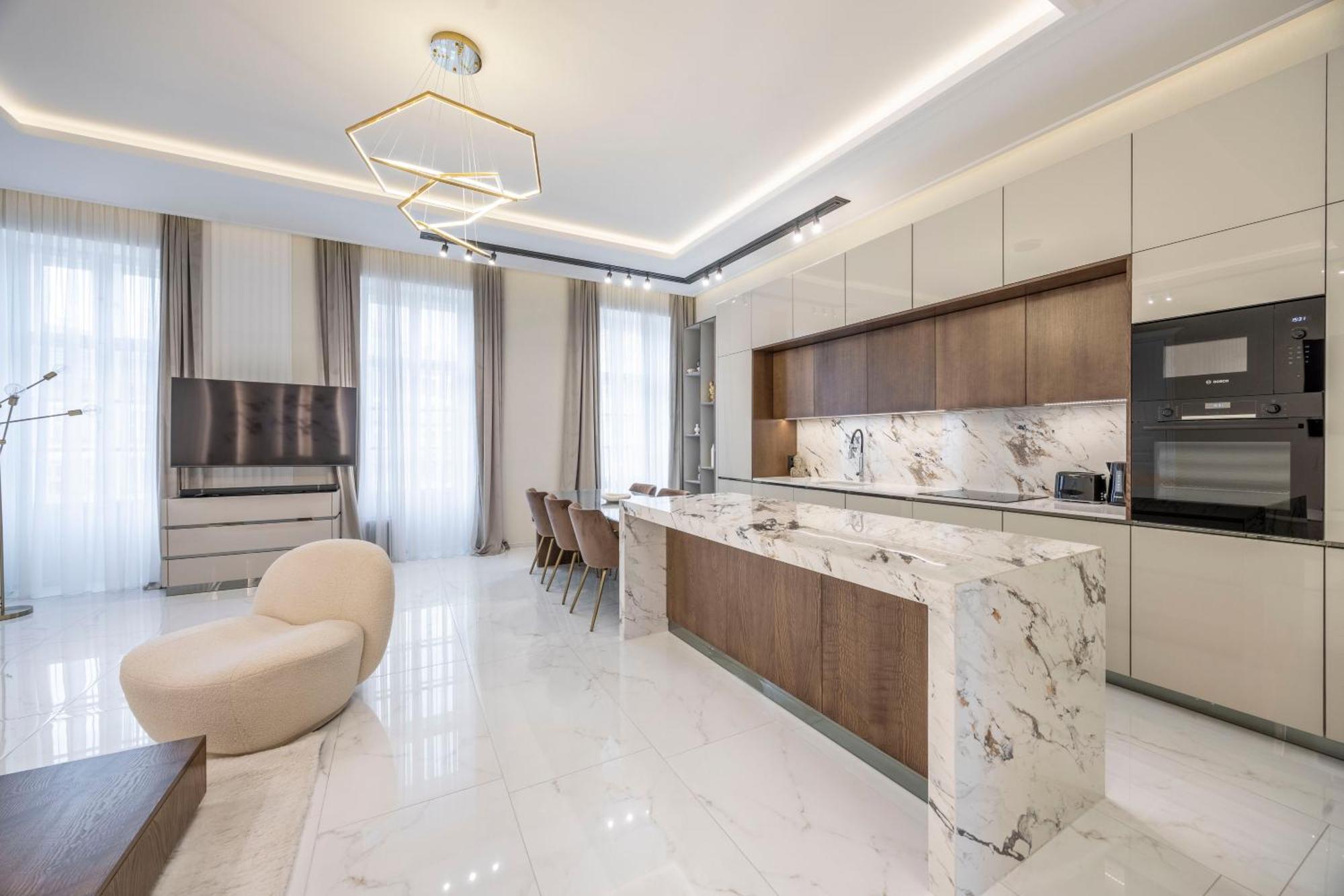 Luxurious High-End Central Grand Residence Next To The Basilica Budapest Exterior photo